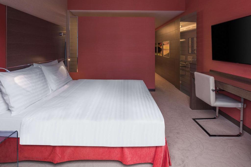 Hilton Geneva Hotel and Conference Centre - Resim 36