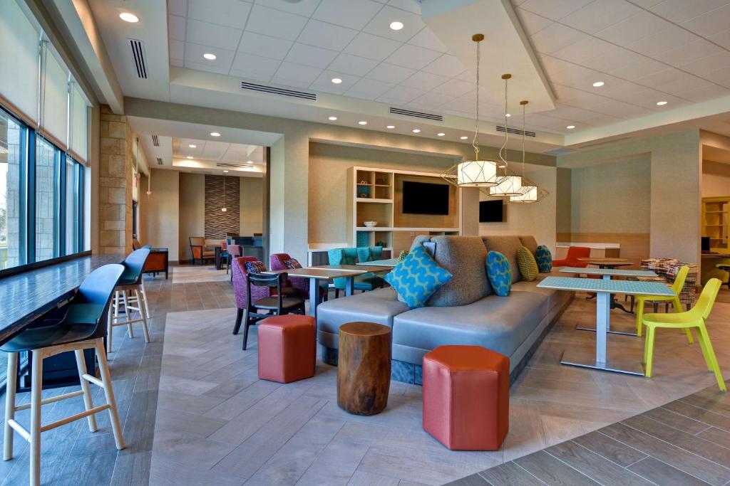 Home2 Suites By Hilton Orlando Flamingo Crossings, FL photo
