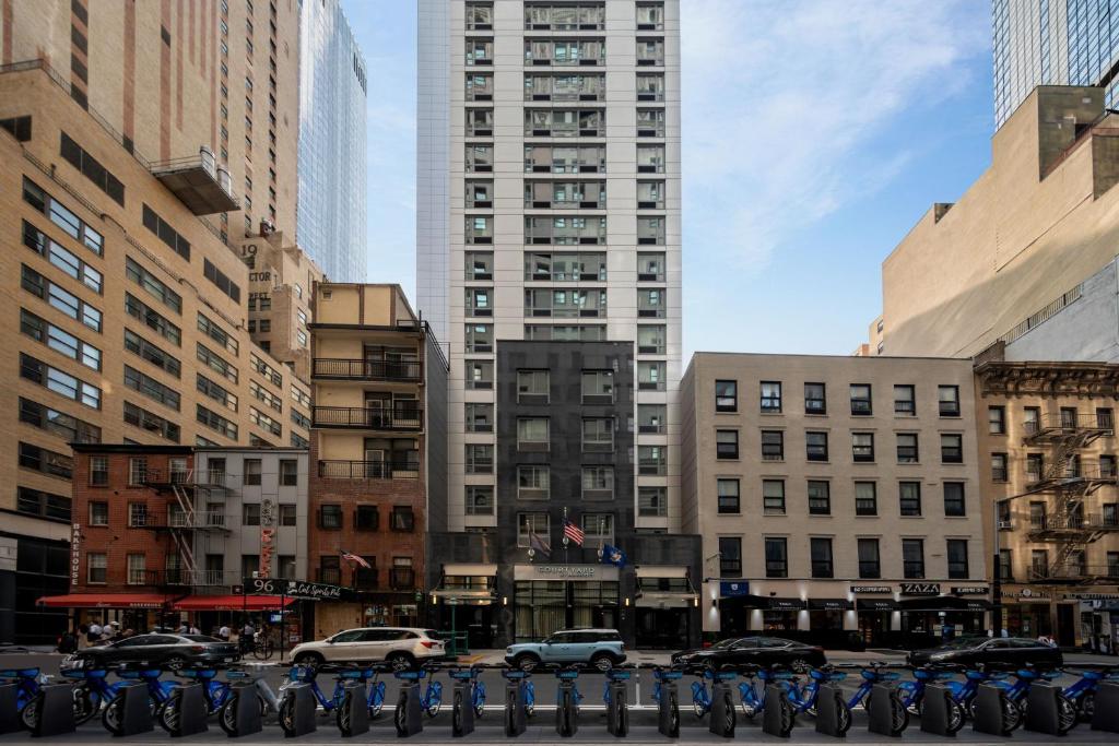 Courtyard by Marriott New York World Trade Center Area photo
