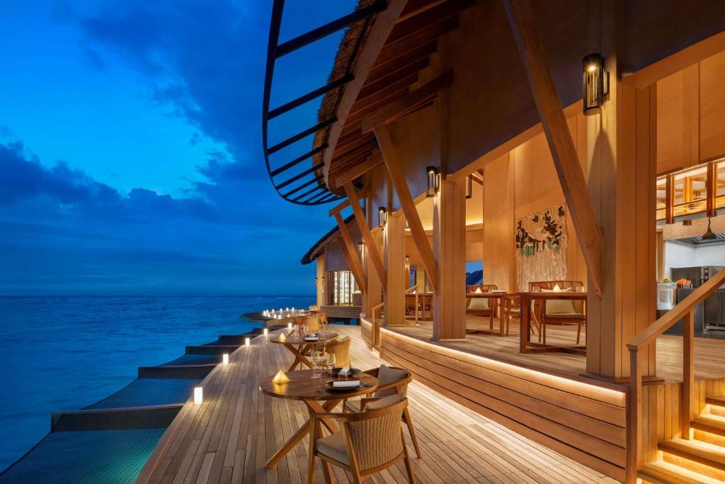 Hilton Maldives Amingiri Resort & Spa photo
