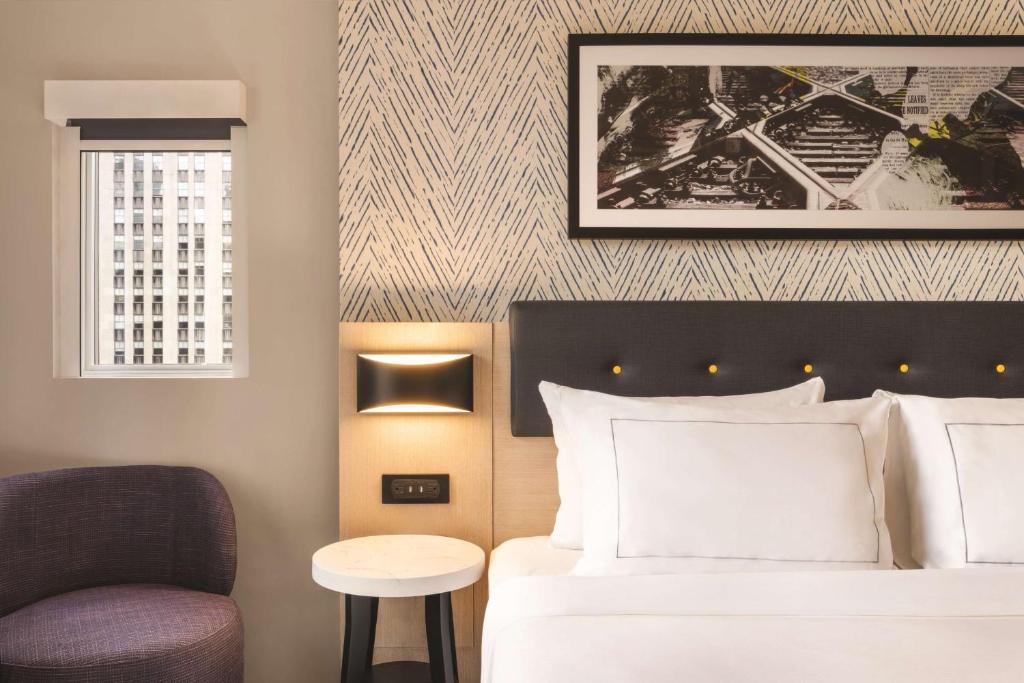 DoubleTree by Hilton New York Midtown Fifth Ave - Stanza King