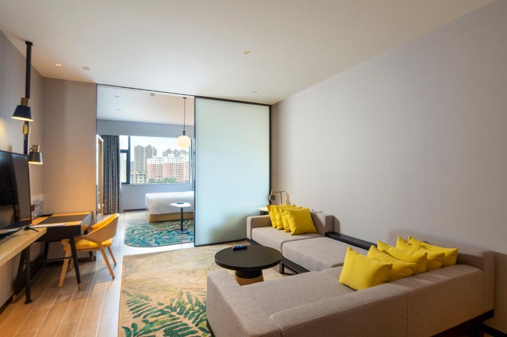 Hilton Garden Inn Changchun Economic Development Zone - Deluxe King Suite