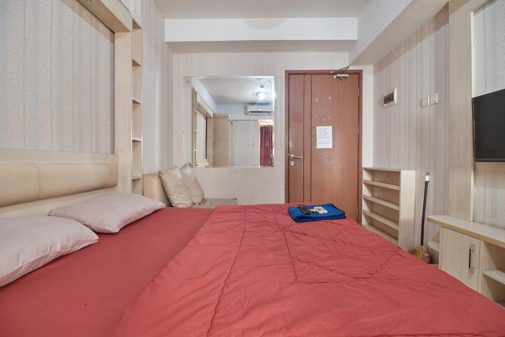 Apartment Green Lake View Ciputat by Celebrity Room - Estudio