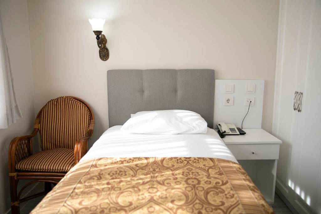 Hali Hotel - Standard Single Room