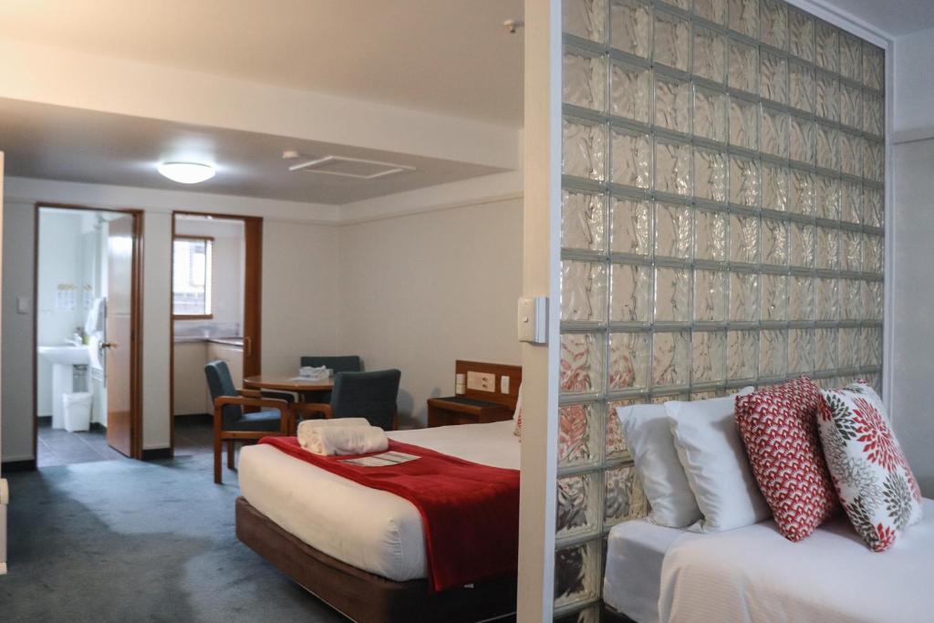 The Beachcomber Hotel - Resim 9