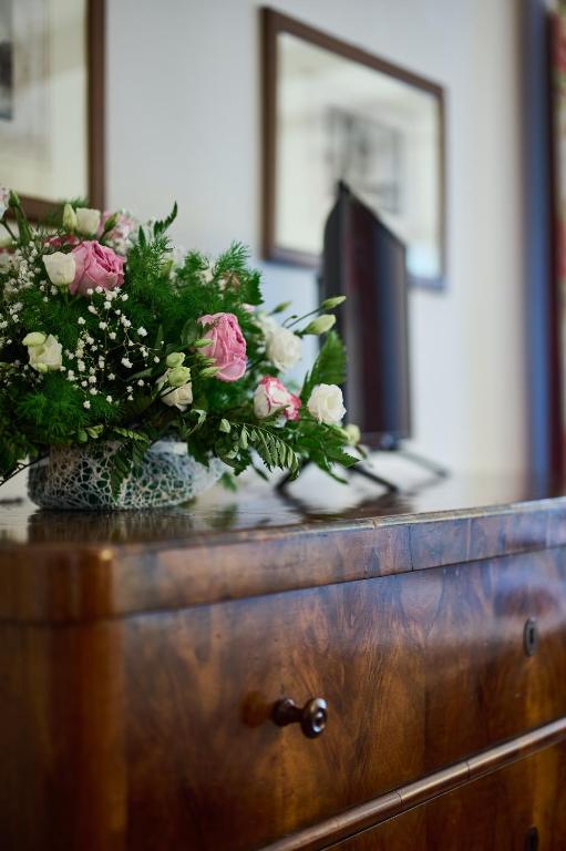 Foto sihtkohas San Floriano del Cóllio asuva majutusasutuse Hotel Conti Formentini galeriist