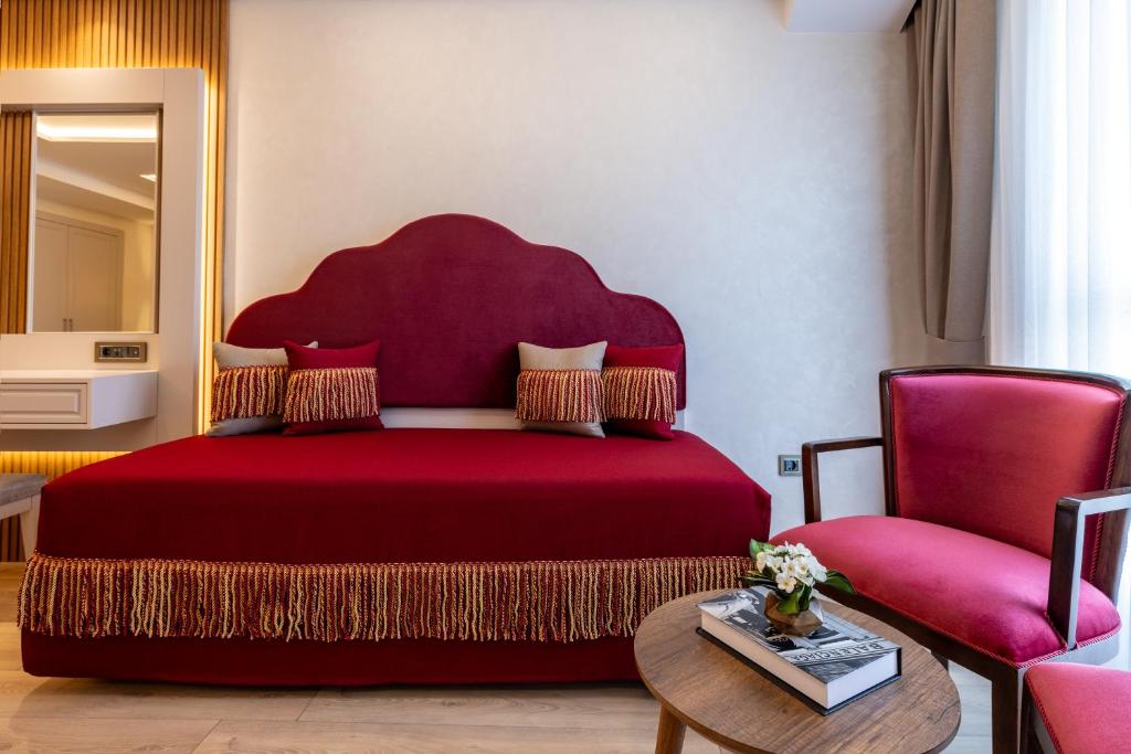 Carina Gold Hotel And Restaurant - Deluxe Double Or Twin Room
