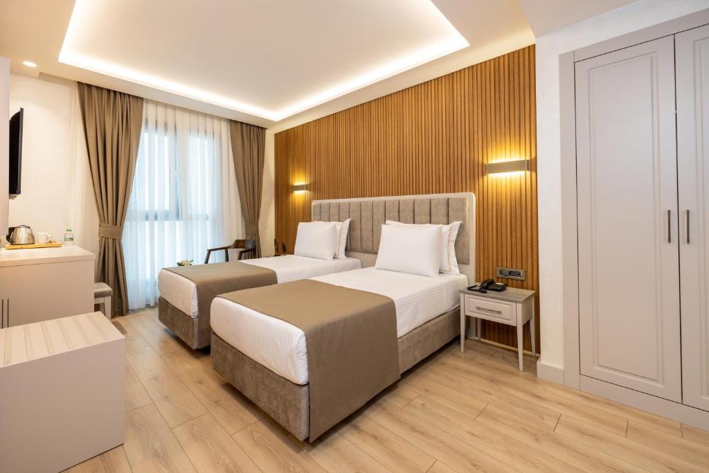 Carina Gold Hotel And Restaurant - Standard Double Or Twin Room
