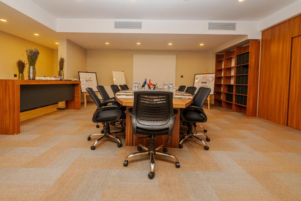 Фотография из галереи Library Hotel Erciyes в Кайсери