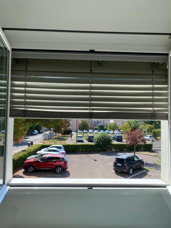 Leaf Apartment - Housity