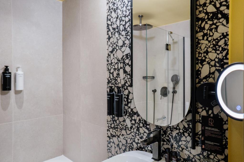 Koupelna v ubytování Hôtel Riesner