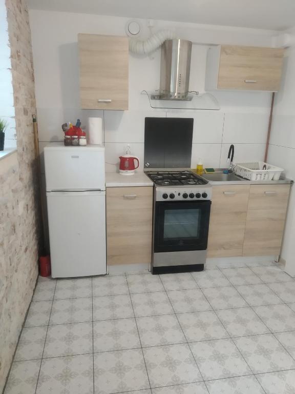 Kuchyňa alebo kuchynka v ubytovaní Apartment Konopnickiej - PARKING FREE