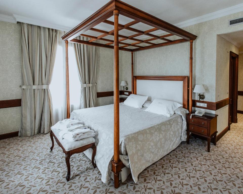 Candido Hotel 2*