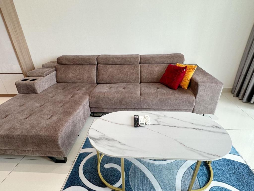 Posezení v ubytování Cozy couple apartment suite
