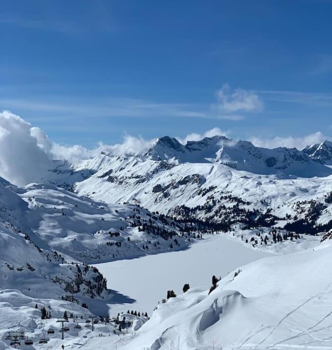 Sunny Design Chalet in Engelberg with spectacular view on Mount Titlis during the winter