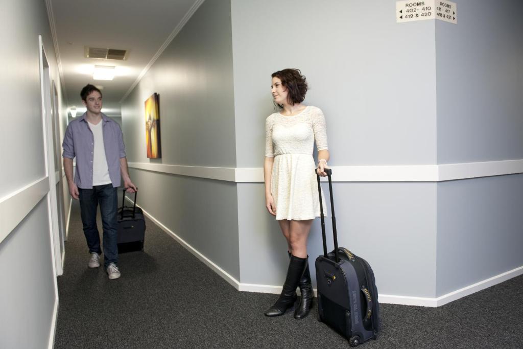 Adelaide Riviera Hotel - Resim 6