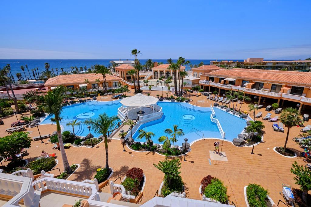 Home2Book Modern Design Seaview Apt, Pool&Terrace