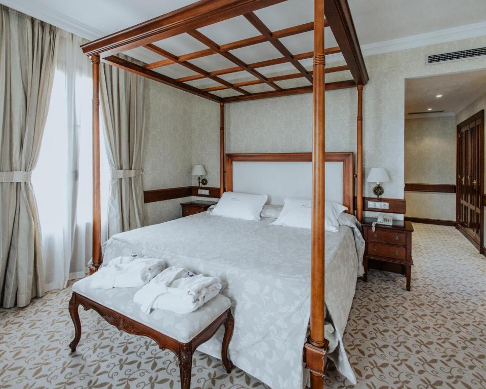 Candido Hotel 2*