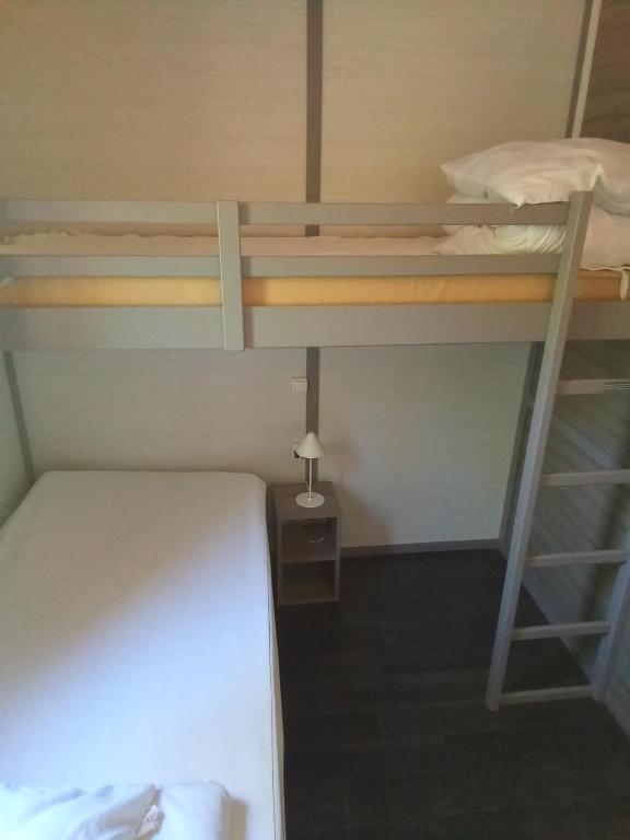 Postel nebo postele na pokoji v ubytování Mes deux Gîtes de l'Ocre