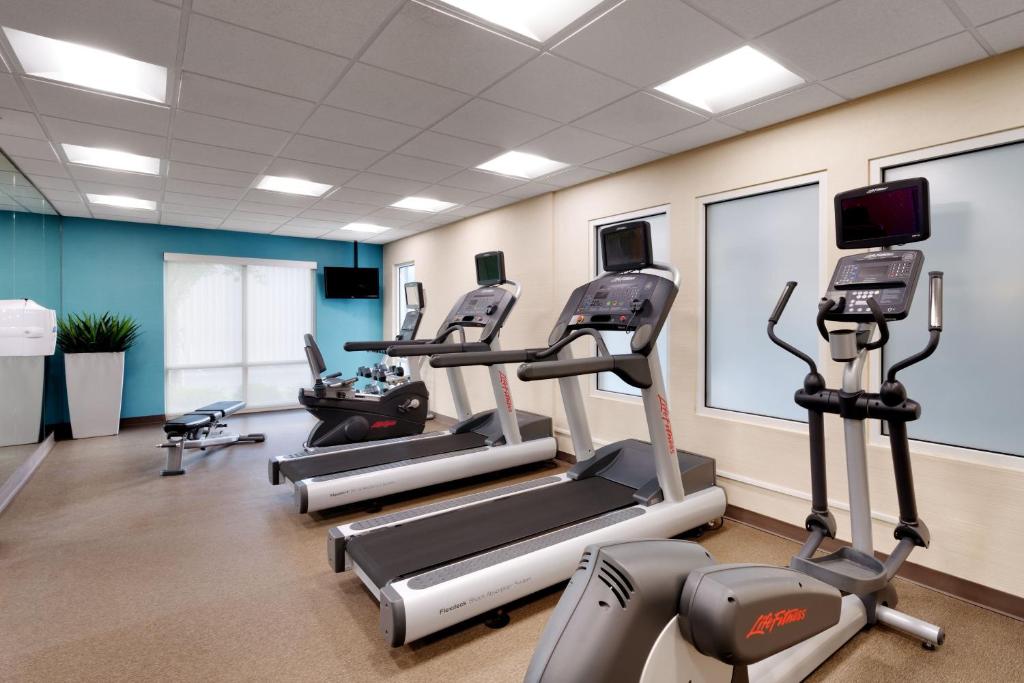 Fitness centrum a/nebo fitness zařízení v ubytování Fairfield Inn & Suites by Marriott Yakima
