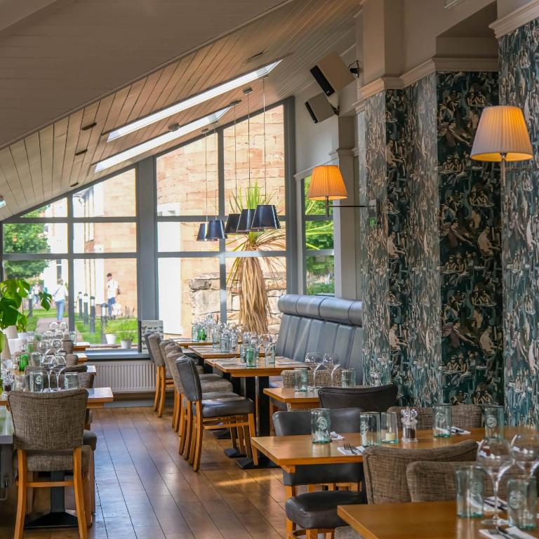 Glen Mhor Hotel at Uile-bheist 'Brewstillery' - Resim 3