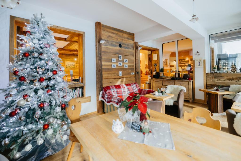 Posedenie v ubytovaní Eko hiša-Eco House Na razpotju