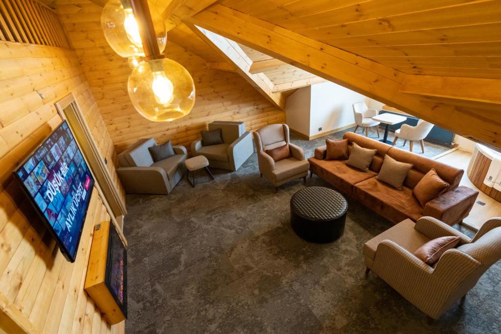 Фотография из галереи SARPİNO MOUNTAİN HOTEL в Сарыкамыше