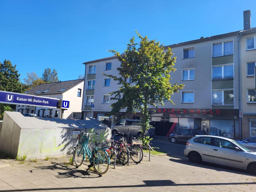 a group of bikes parked next to a building at estrella24 LIVING ROOMS 4 Bologna in Essen