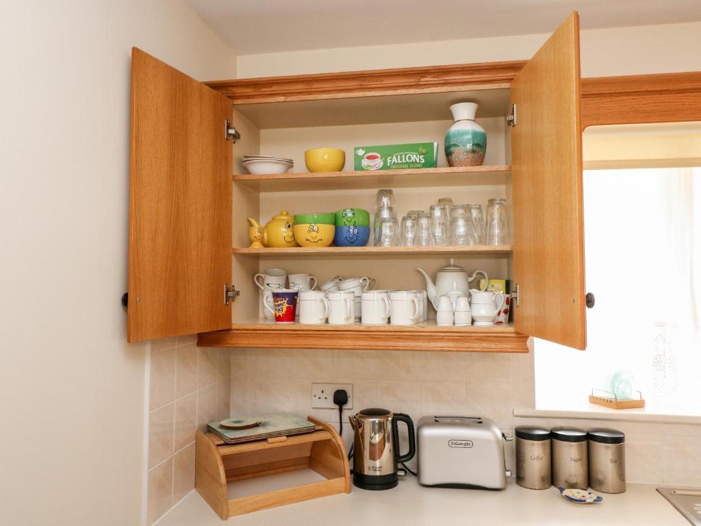Kuchyň nebo kuchyňský kout v ubytování 2 Garnish Court