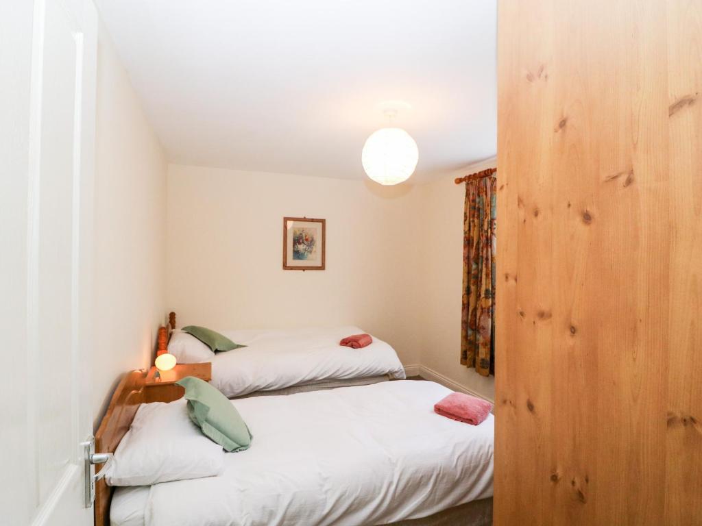 Postel nebo postele na pokoji v ubytování 2 Garnish Court