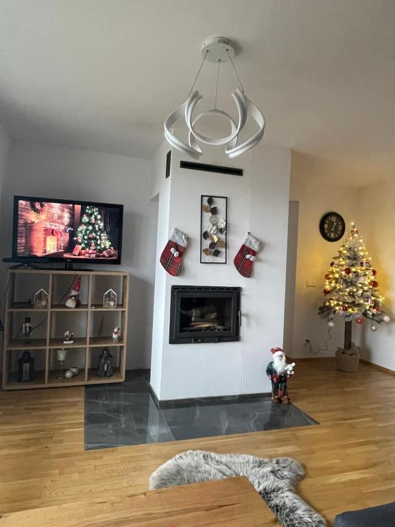 Posedenie v ubytovaní Apartamenty z widokiem - Willa KRÓLE 25A by RentiloPL