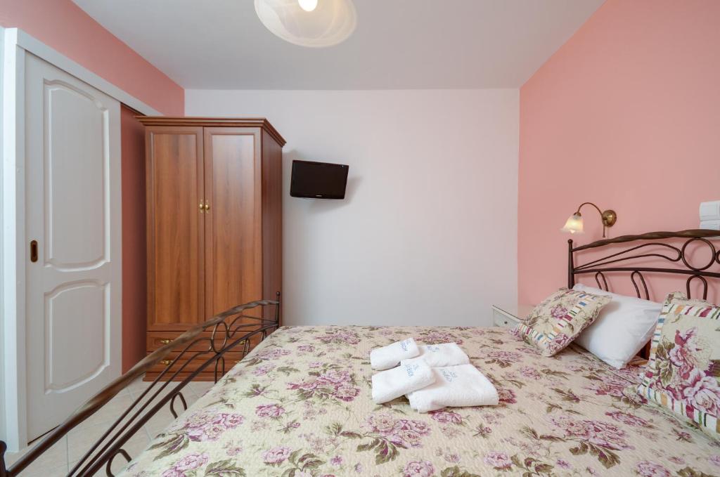 Sun Beach Hotel - 17