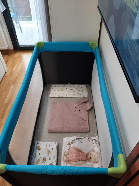TV a/nebo společenská místnost v ubytování Apartman Luxor