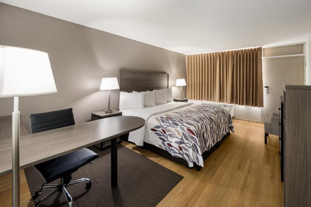 Red Roof Inn Dumfries-Quantico - Chambre Lit King-Size Supérieure - Non-Fumeurs
