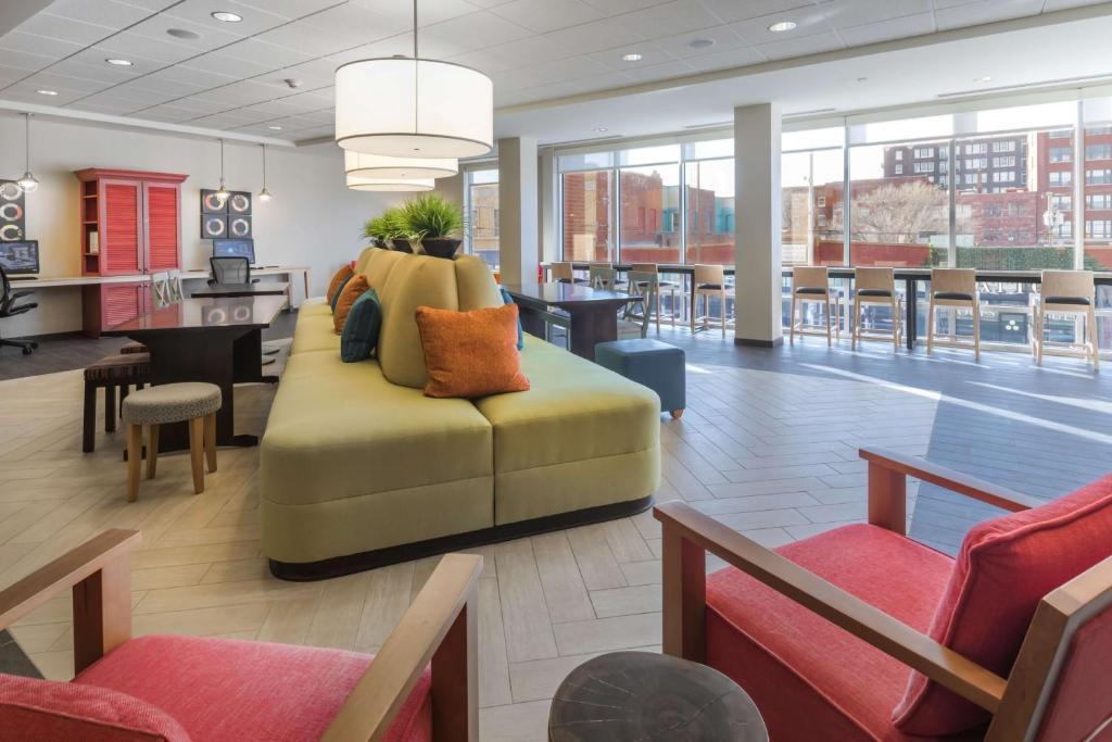 Home2 Suites Kansas City Downtown photo