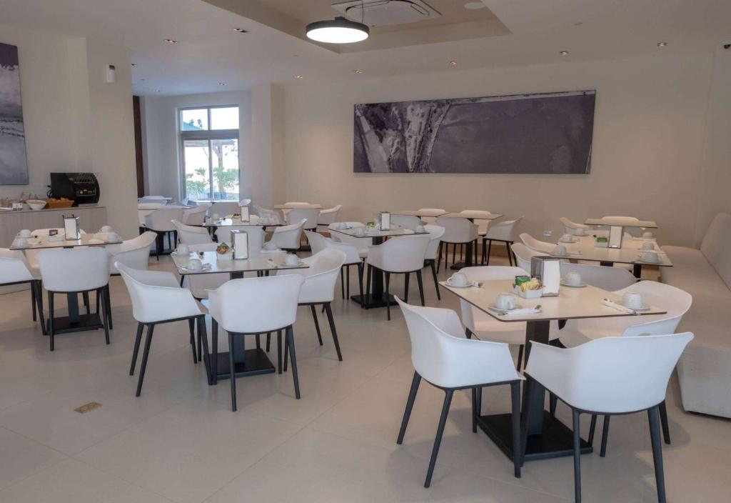 Restaurace v ubytování Super 8 by Wyndham Manzanillo
