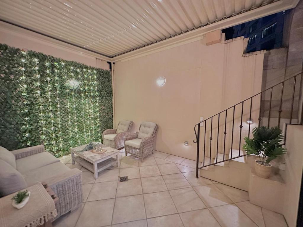 MacArthur Chambers - Resim 5