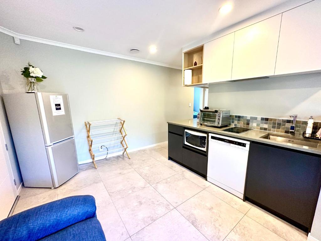 Modern Private 2 Bedroom Home-unit in Albany with Netflix - Resim 17