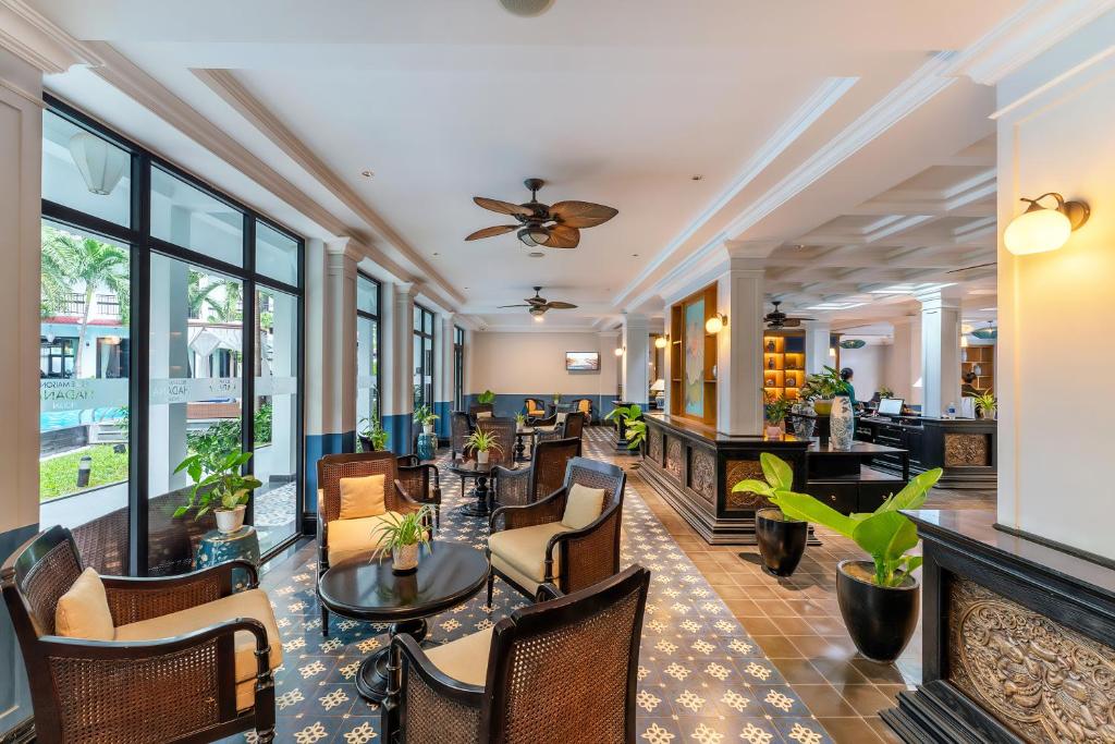 Khu vực ghế ngồi tại Hadana Boutique Resort Hoi An