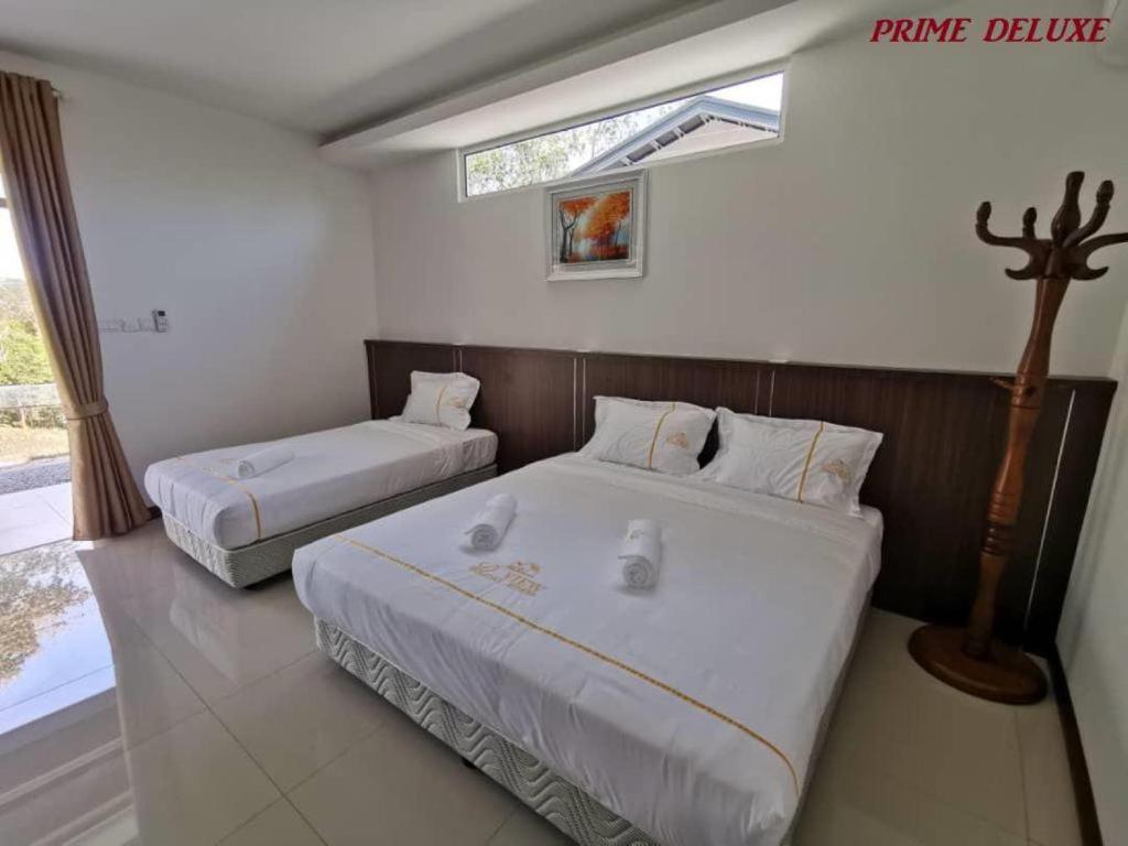 D View Holiday Homes - Deluxe Triple Room