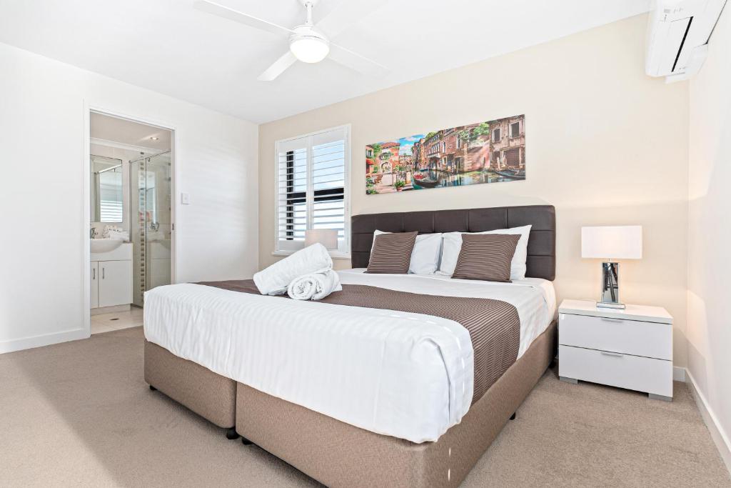 Windward Apartments - 