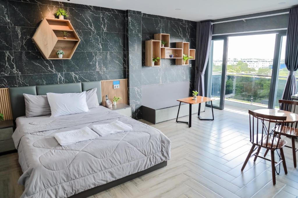 Cherry Hotel Bến Lức, Bến Lức (giá cập nhật 2025)