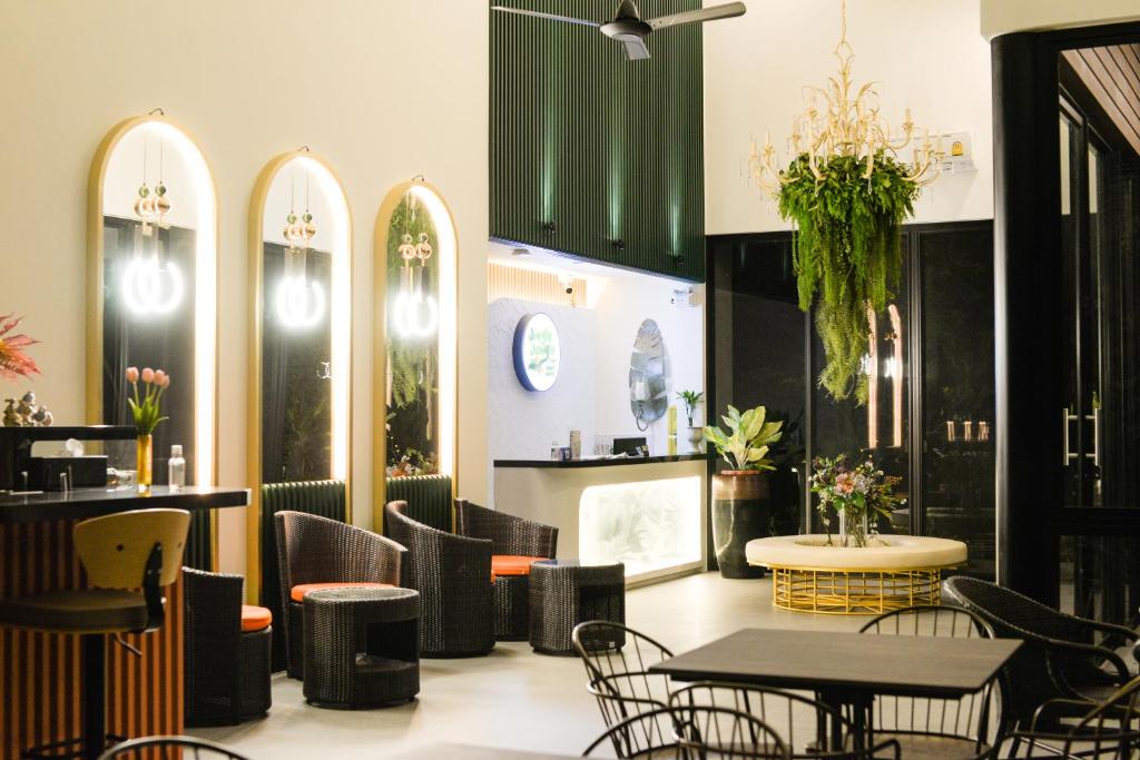 Posezení v ubytování JINGLE JUNGLE RESORT KHAOYAI