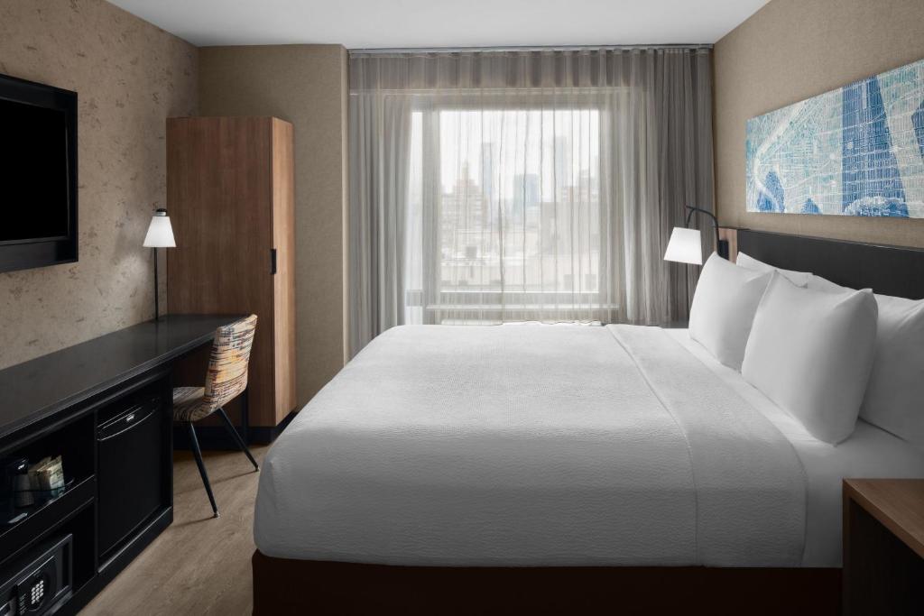 Courtyard by Marriott New York World Trade Center Area - King Room