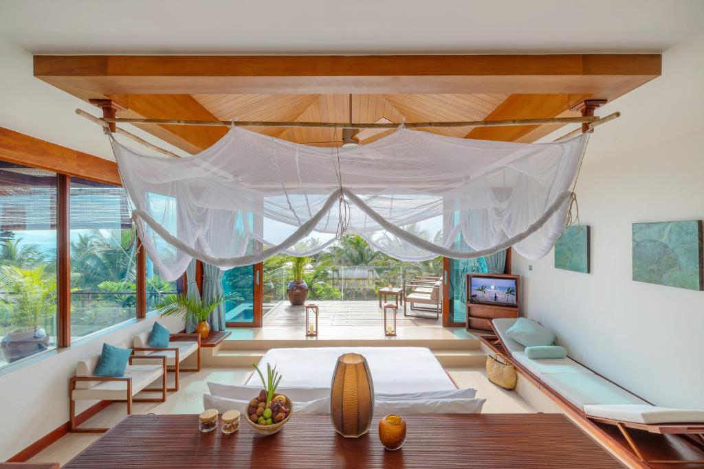 Suite Nhìn Ra Biển - Bao Trọn Gói Spa