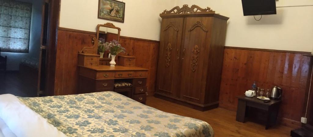 Postel nebo postele na pokoji v ubytování The Trevene Hotel