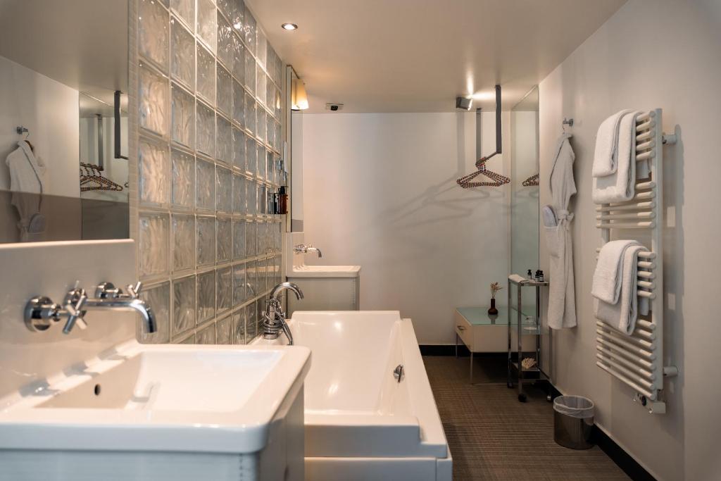 Kube Hôtel Paris - Resim 32