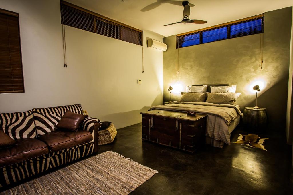 Postel nebo postele na pokoji v ubytování Ongoye View Residence - Mtunzini