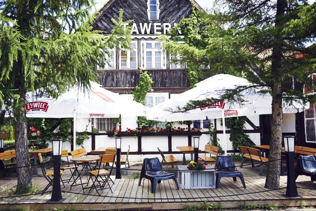 Reštaurácia alebo iné gastronomické zariadenie v ubytovaní Siwa Czapla