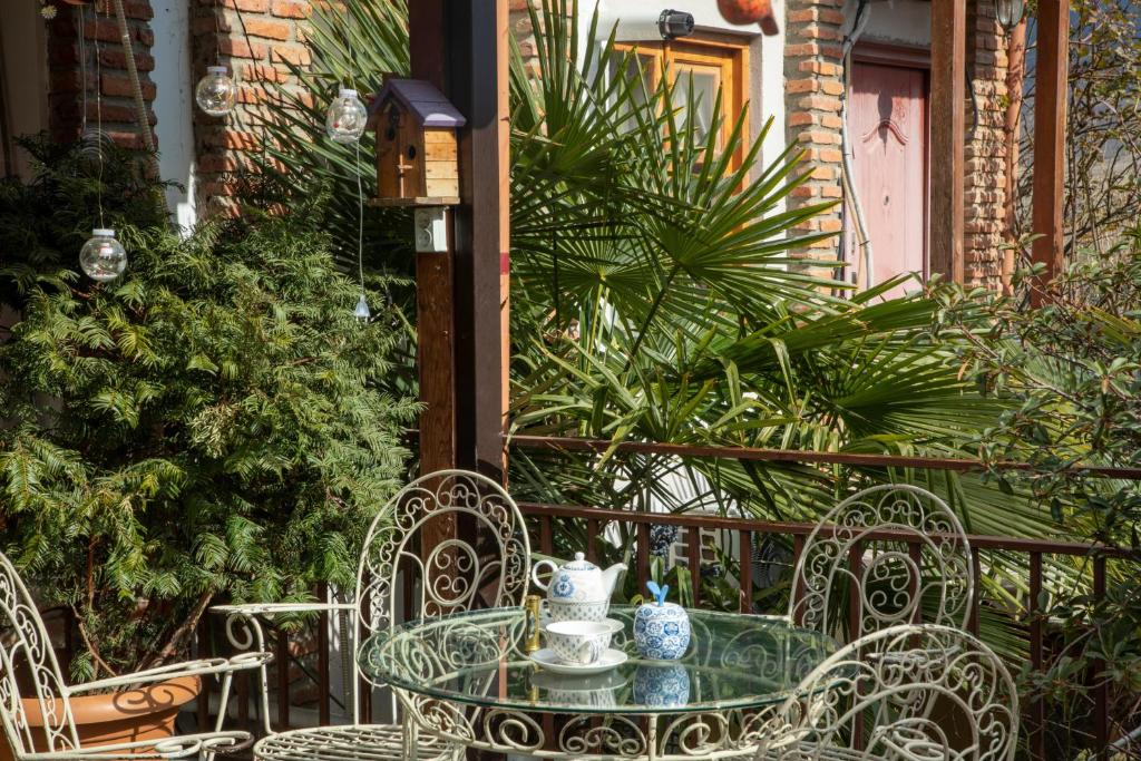 Zahrada ubytování Tatin - Hotel & Café in Mtskheta